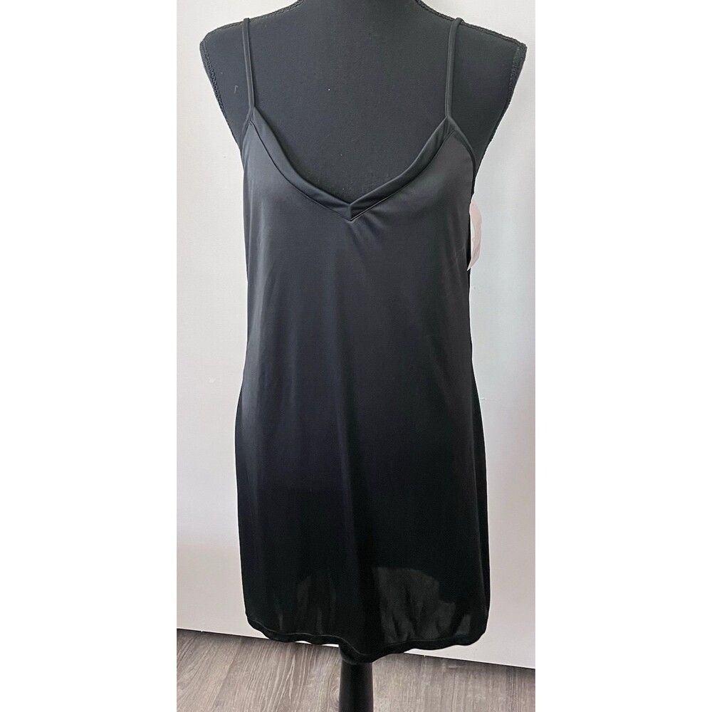 Cabernet Sleepwear Women's Sleeveless Nightgown Black Satin Size XL‎